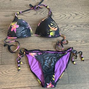 Bright tropical bikini set